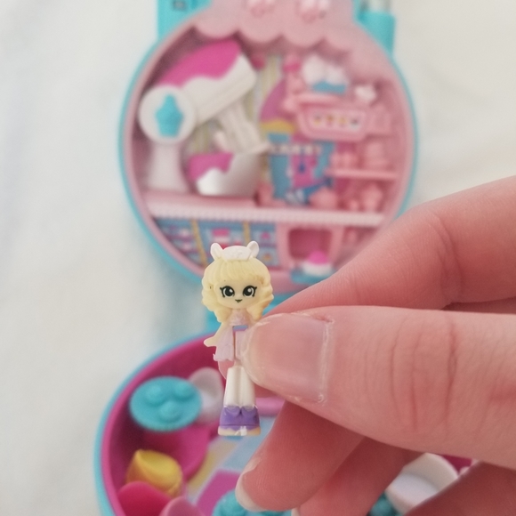 Shopkins Rare Discontinued Lock Cafe ☕ - Picture 7 of 9